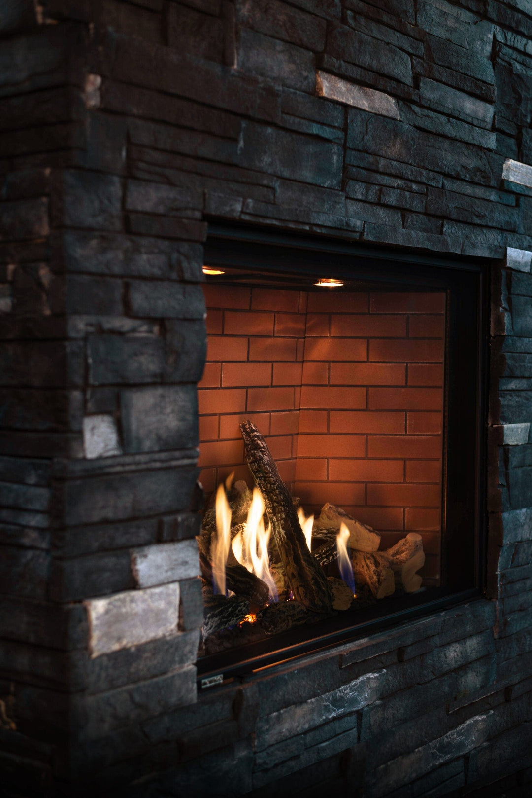 Montigo DELRAY SQUARE 42" DV IPI BASIC