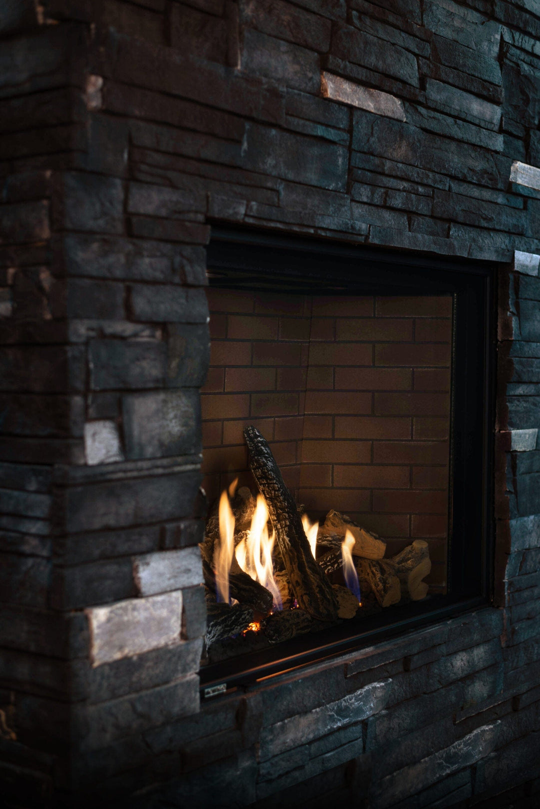 Montigo DELRAY SQUARE 42" DV IPI BASIC