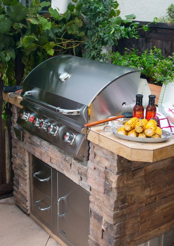 Bull Grills Master Q Outdoor Kitchen & Stainless Steel Grill