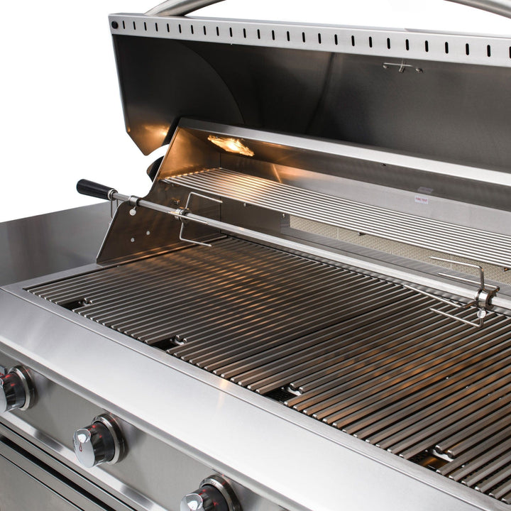 Blaze Blaze Professional LUX 44-Inch 4-Burner Built-In Grill
