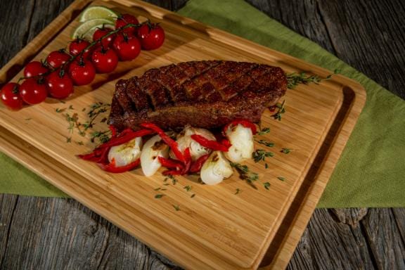 Broil King Broil King Baron Bamboo Cutting / Serving Board