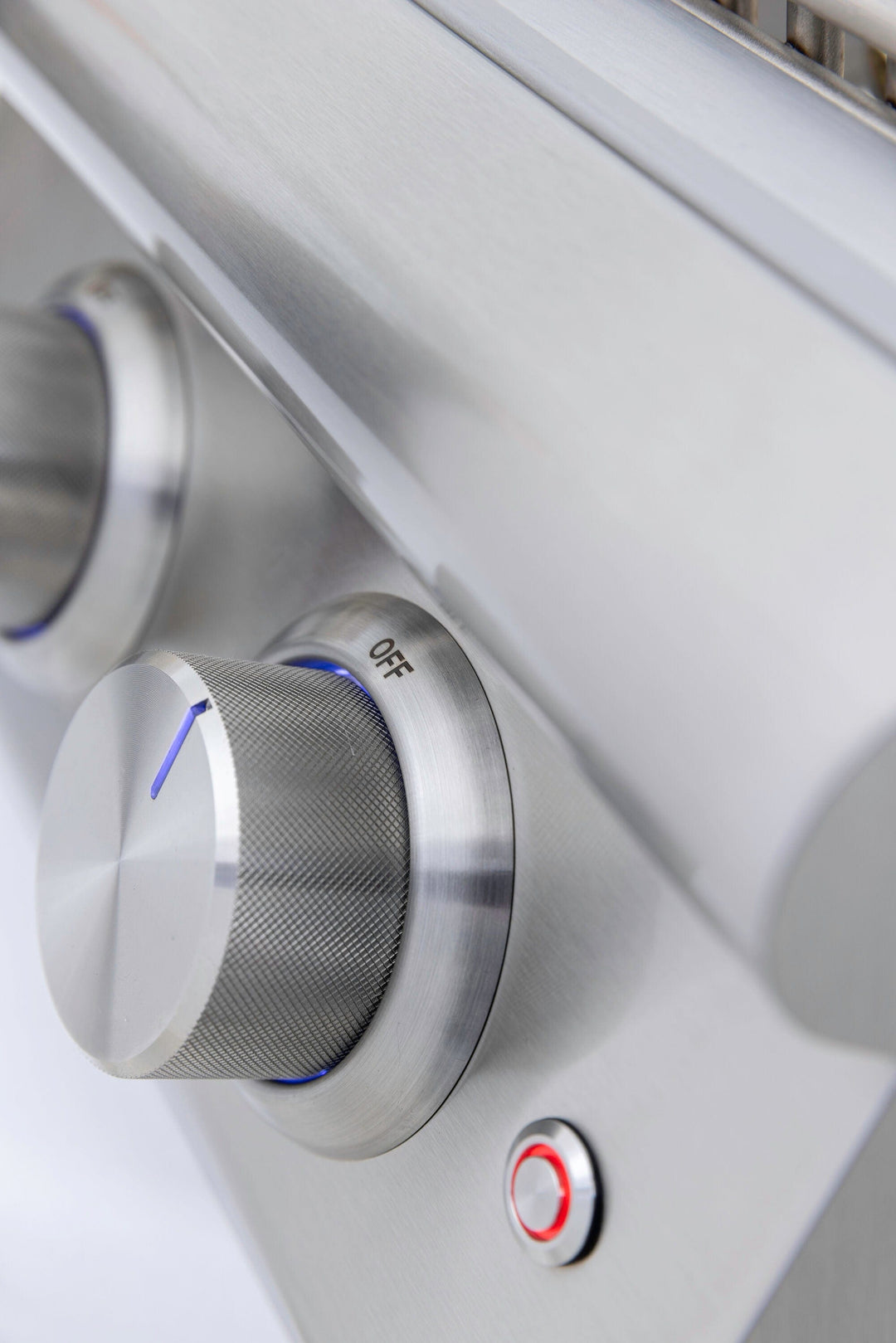 Blaze Blaze Premium LTE+ 32-Inch 4-Burner Built-In Grill