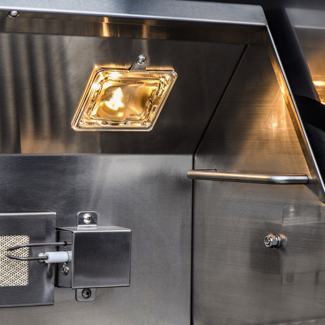 Blaze Blaze Professional LUX 34-Inch 3-Burner Built-In Grill