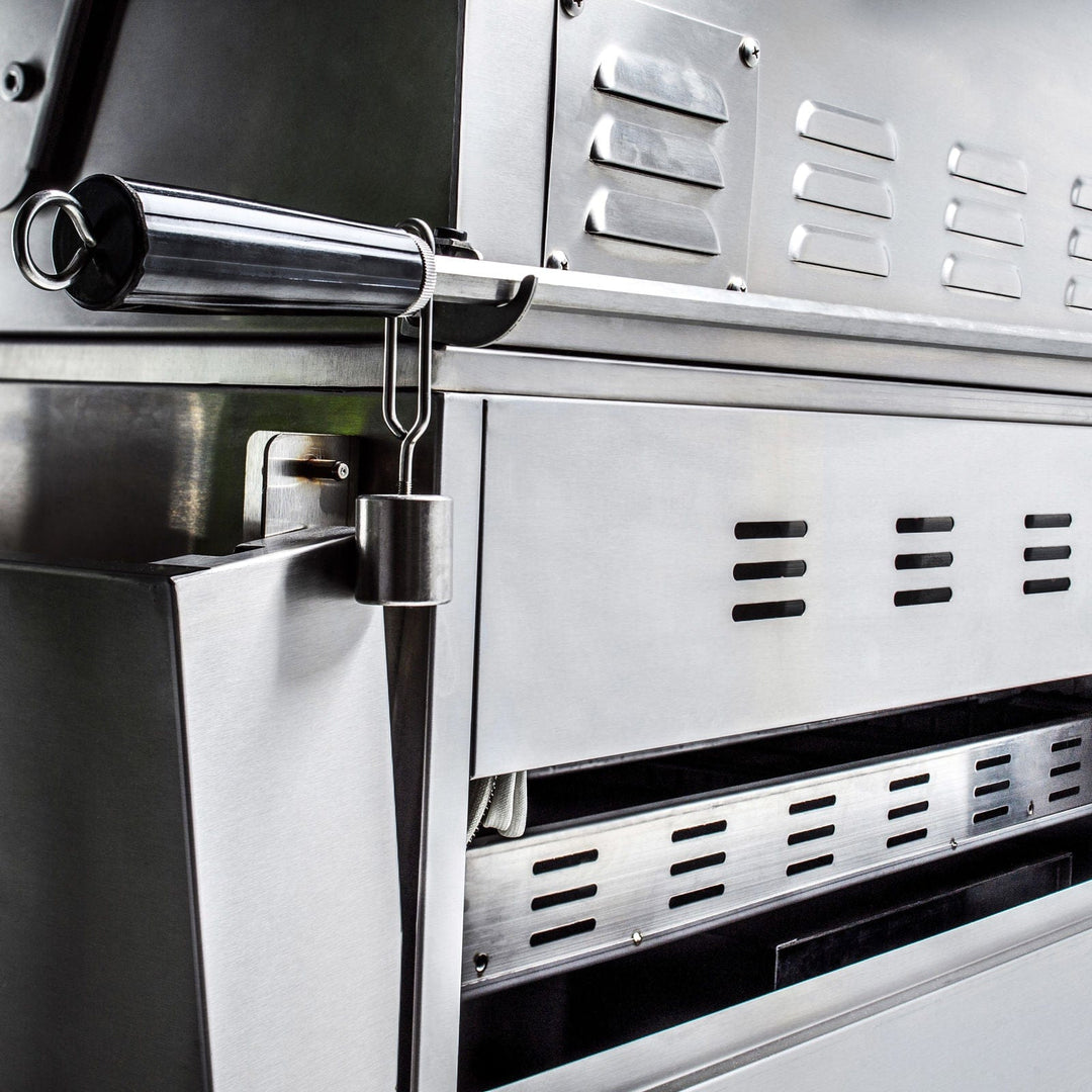 Blaze Blaze Professional LUX 44-Inch 4-Burner Built-In Grill