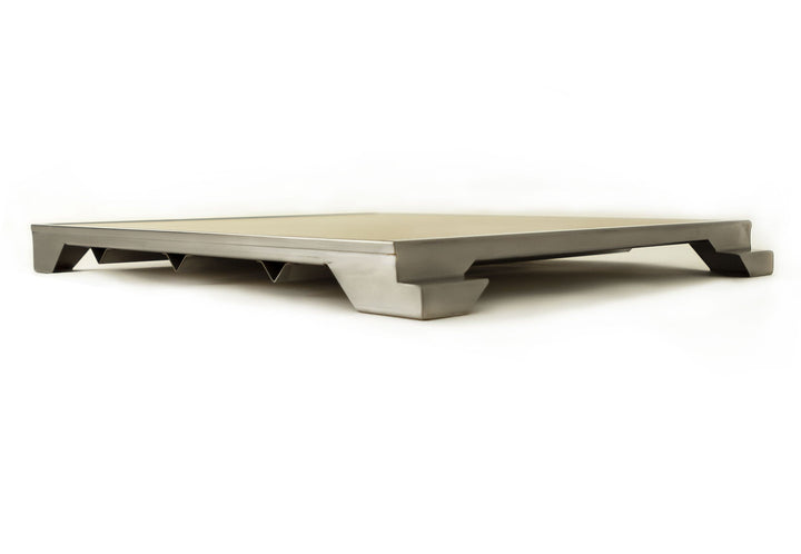 Blaze 15-Inch Ceramic Pizza Stone With Stainless Steel Tray for Blaze Professional LUX Gas Grills
